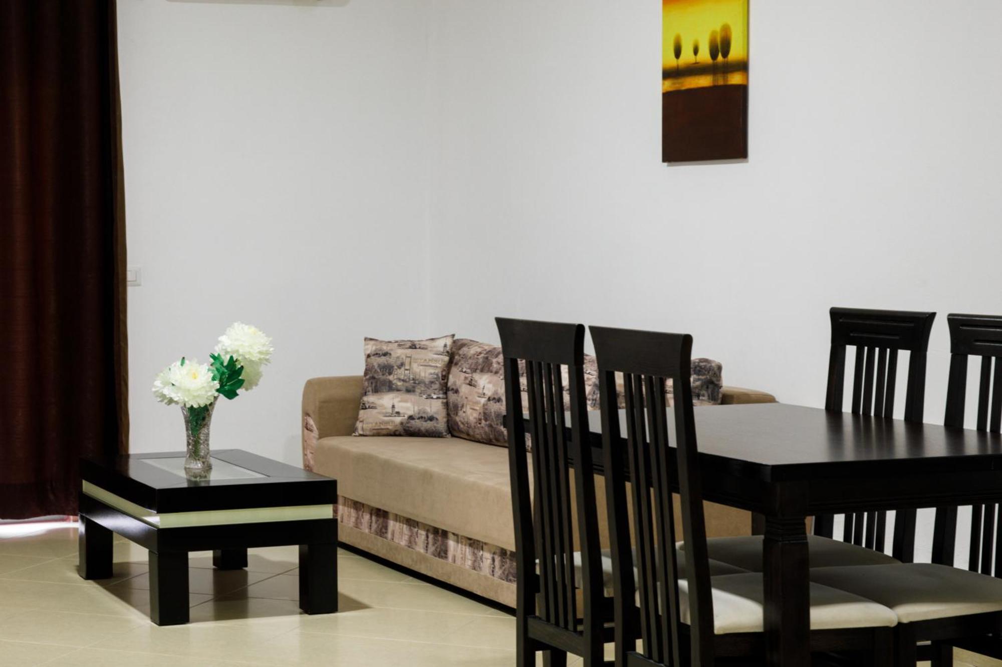 ساراندا Grand Blue Aparthotel المظهر الخارجي الصورة