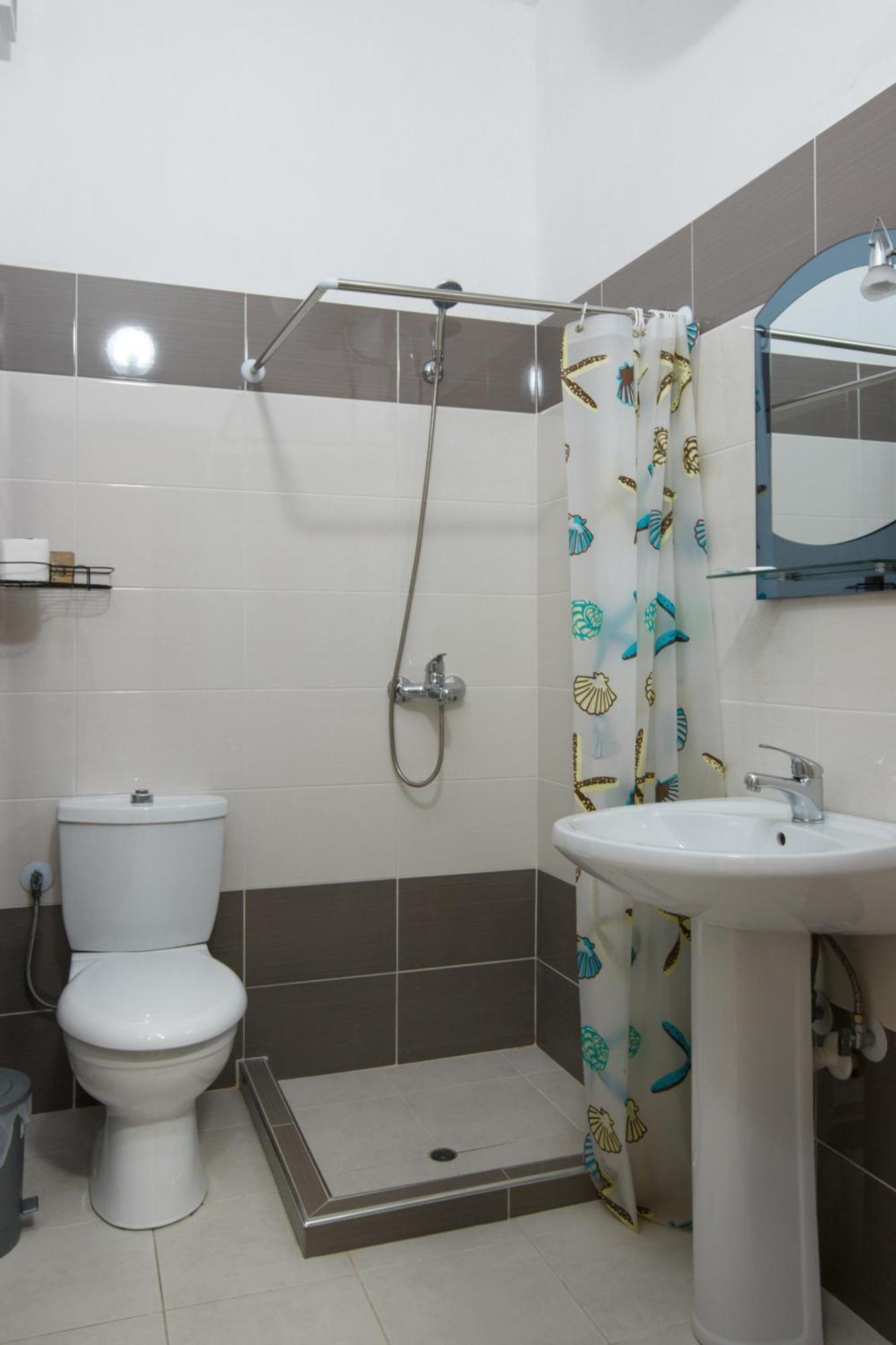 ساراندا Grand Blue Aparthotel المظهر الخارجي الصورة